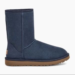 UGG ‘Classic Short’ Boot in Navy